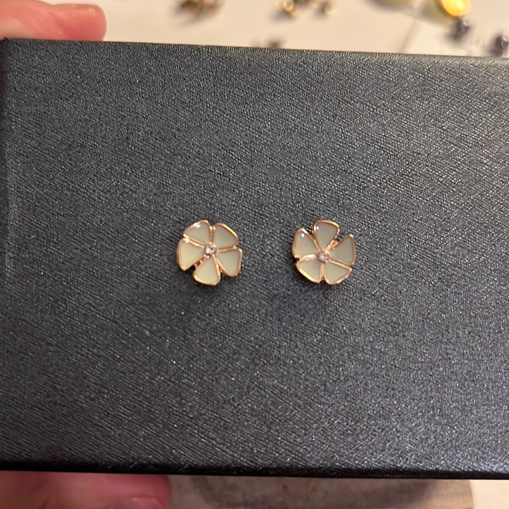 gold and green flower earrings